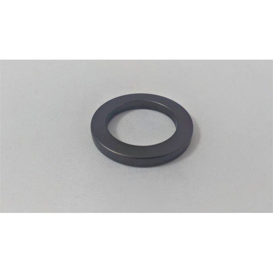 Plinth : GRAPHITE
